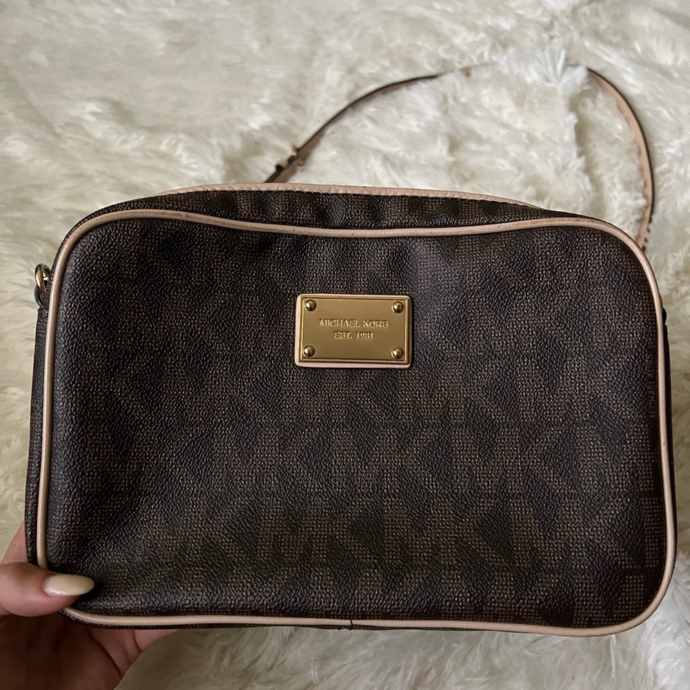 Michael Kors Crossbody Purse